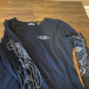 Women’s Harley Davison shirt